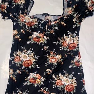 Summer Dress! Ties in the front, very cute & Comfortable.